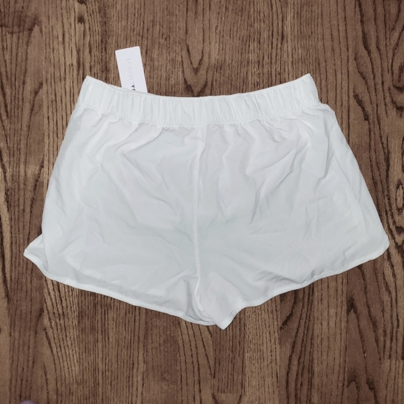 NWT Yogalicious Size L White Running Shorts - Picture 8 of 8